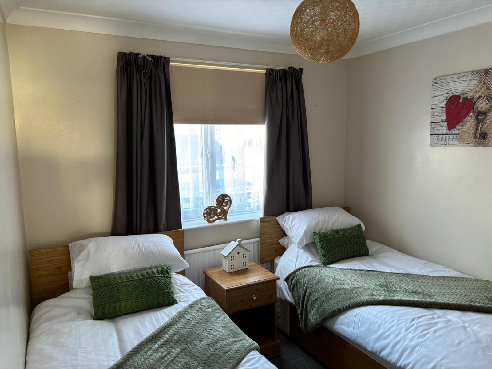 Bungalow-2Bed-1Bath-Petfriendly-Parking Скегнес Екстериор снимка